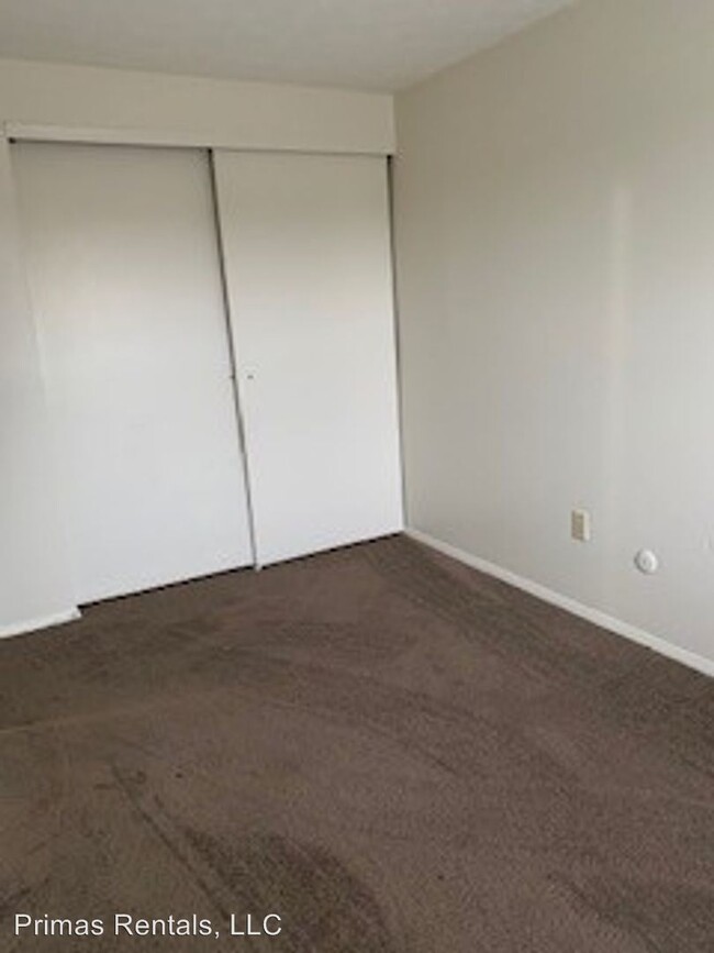 Building Photo - 4340 Thornapple Cir E