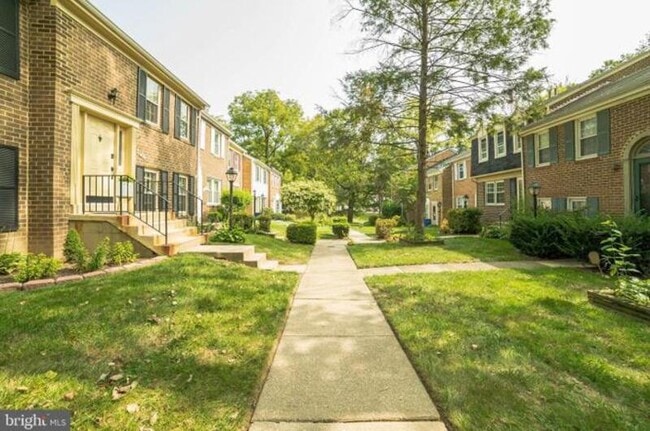 Building Photo - 5753 Twelvemonth Ct