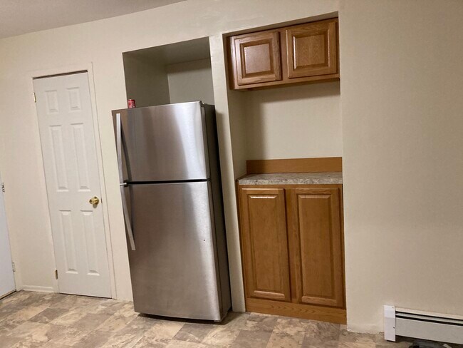 kitchen 2 - 1247 E 69th St