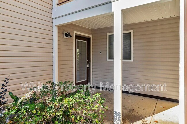 Building Photo - 7516 Pebblestone Dr