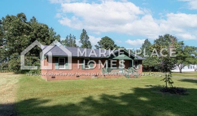 Building Photo - 2141 Leavensworth Rd