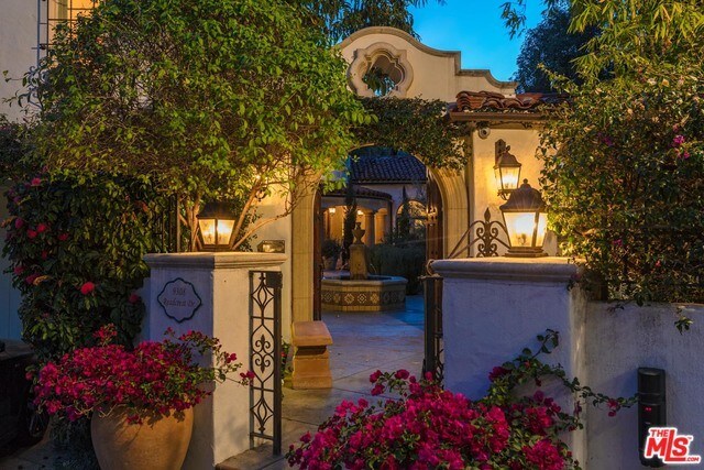 Building Photo - 9308 Readcrest Dr