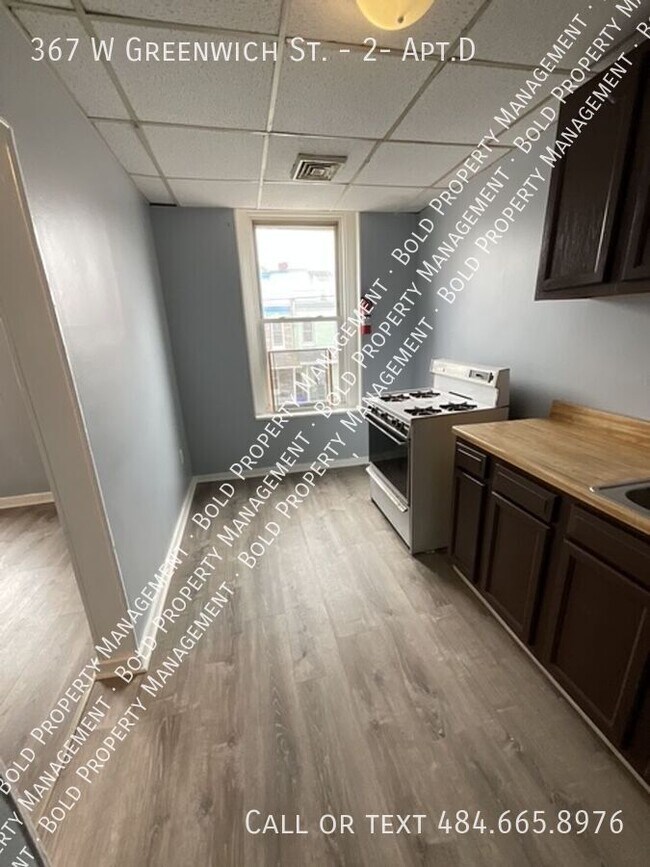 Foto del edificio - 367 W Greenwich St