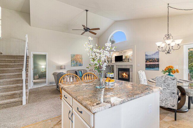 Foto del edificio - 8880 Quail Glen Dr