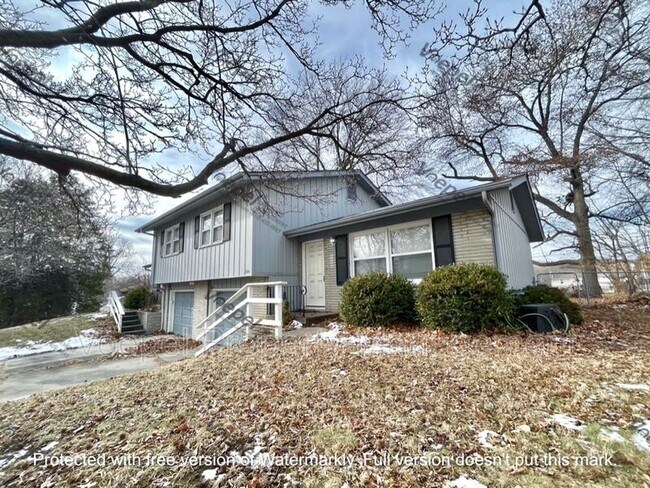 Foto del edificio - 5604 N Strathbury Ave