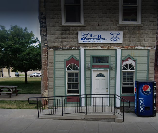 Building Photo - 117 E Main St