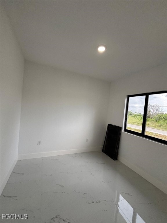 Building Photo - 729 Lamar St E