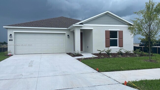 Foto del edificio - 1543 Jessica Blvd