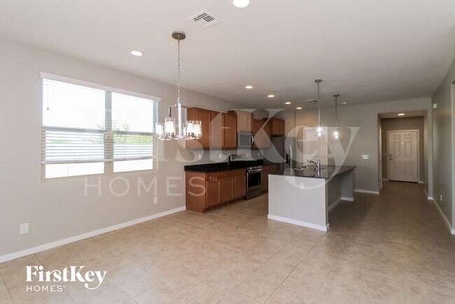 Foto del edificio - 4052 S 101st Ln
