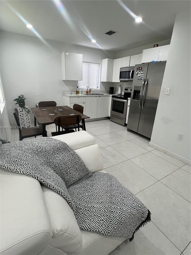 Foto del edificio - 2954 NW 57th St