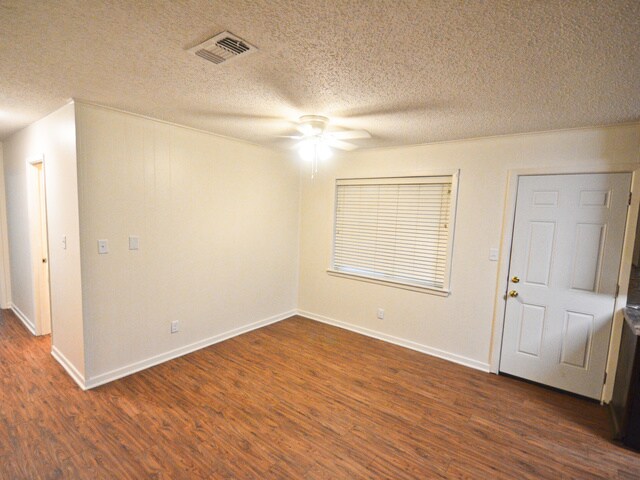 Building Photo - 18 Sheri Lane