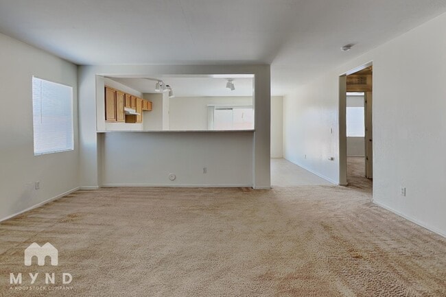 Building Photo - 12401 W Willow Ave
