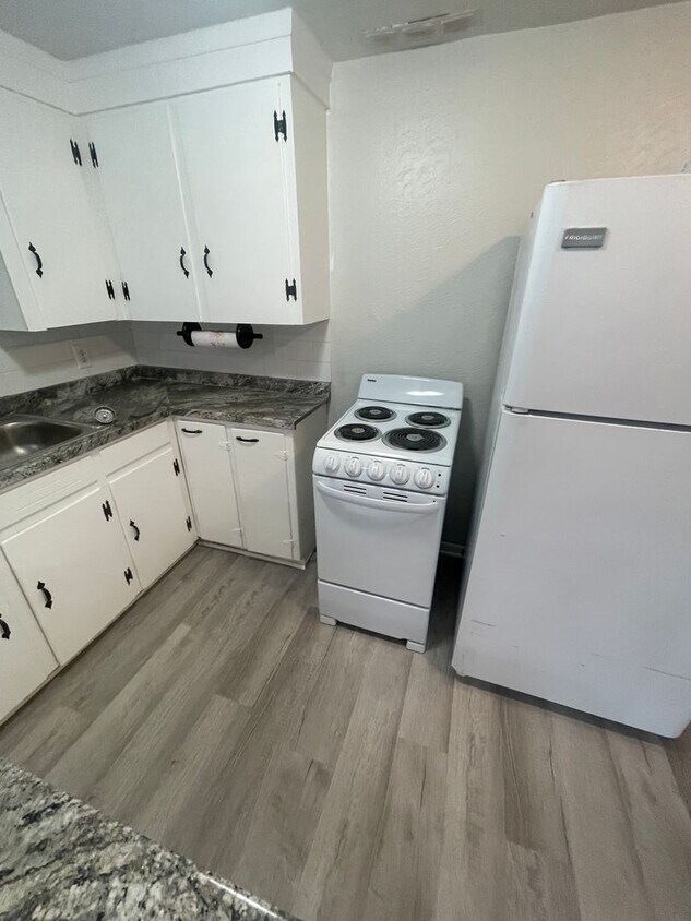 1705 N Wood Ave, Florence, AL 35630 House Rental in Florence, AL