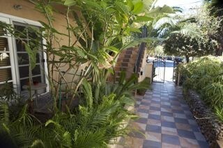Foto del edificio - 6431 Primrose Ave