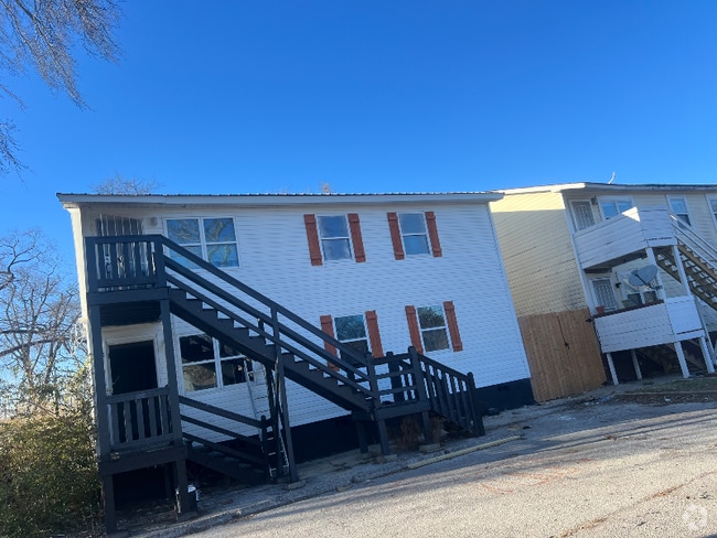 Building Photo - 8001 1st Ave S