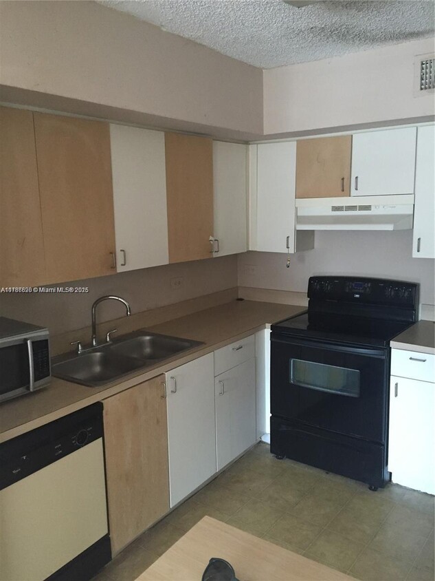Primary Photo - 3700 N 56th Ave