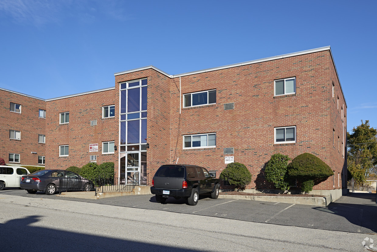 Primary Photo - The Liscomb Street Apartments