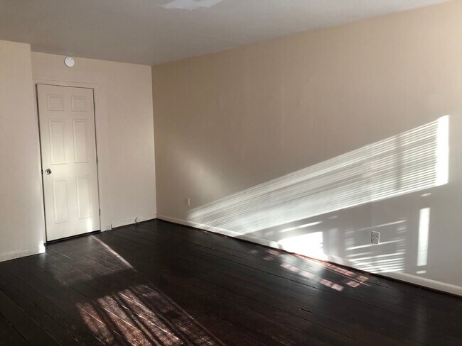Foto del edificio - 1033 Light St