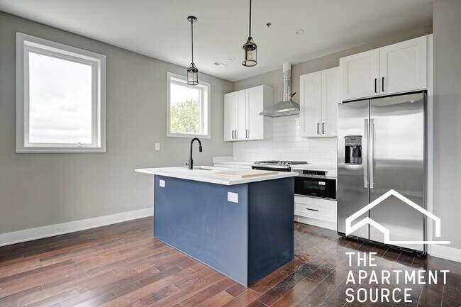 Foto del edificio - 2217 N Clybourn Ave
