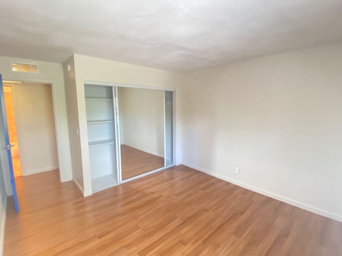 Primary Photo - Condo For Rent