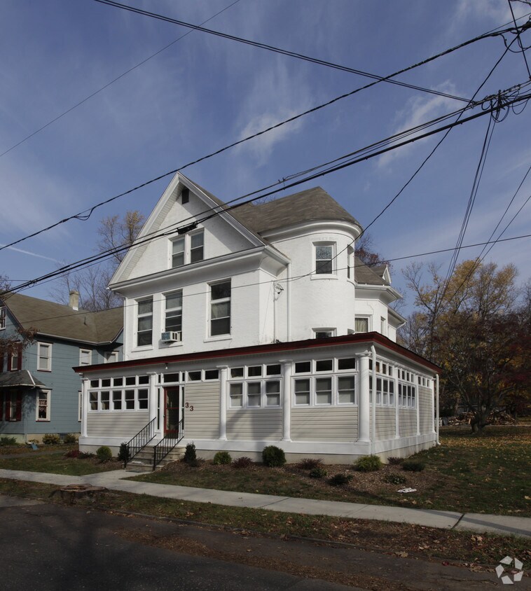 Foto principal - 33 Estaugh Ave