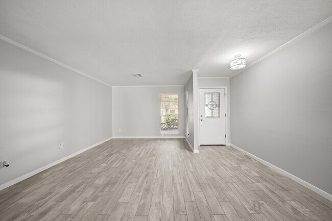 Foto del edificio - 5013 Camden Ln