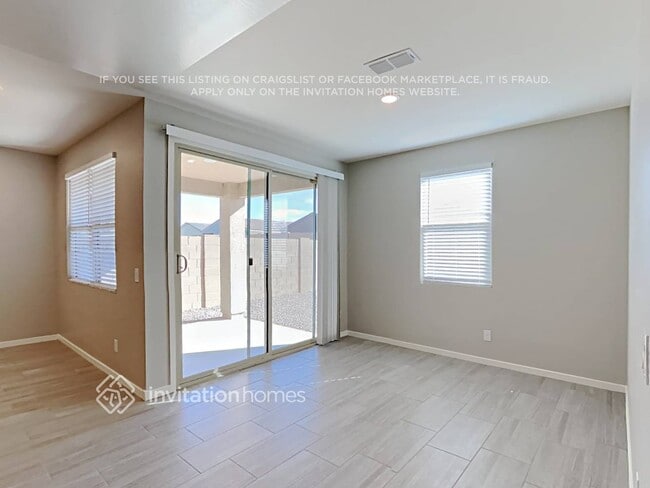 Building Photo - 40449 W Crane Dr