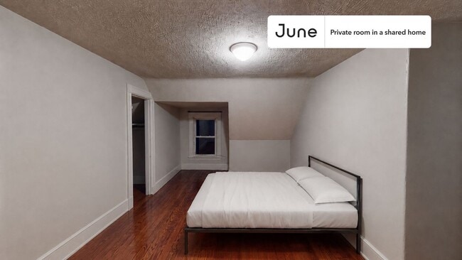 Building Photo - Room in Shared 6 bed/2 bath home