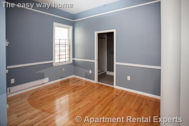 Foto del edificio - 175 Rindge Ave