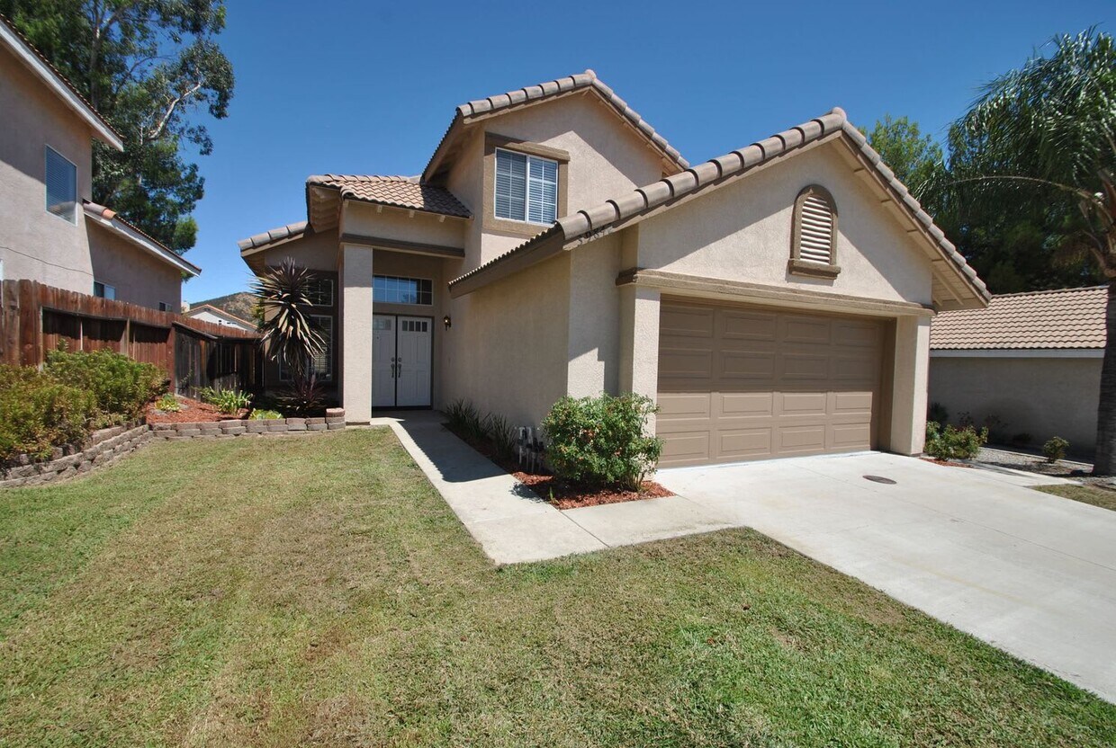 Primary Photo - 39842 Western Jay Way