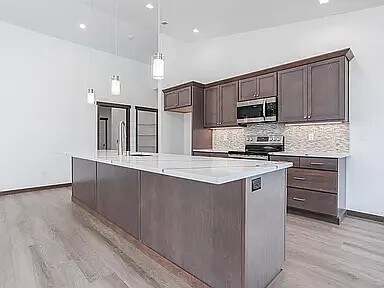 Building Photo - 6617 Sockeye Ln