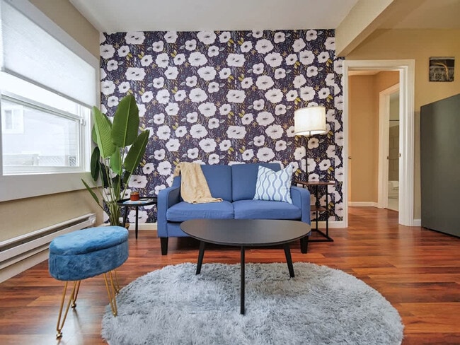 Building Photo - 2314 Bonar St