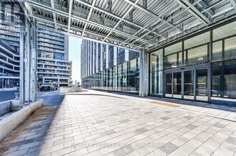 Building Photo - 27 Korda Gate