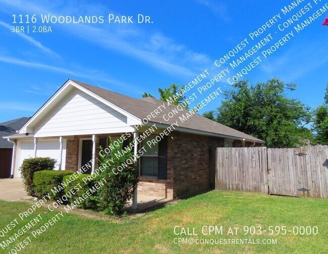 Foto del edificio - 1116 Woodlands Park Dr