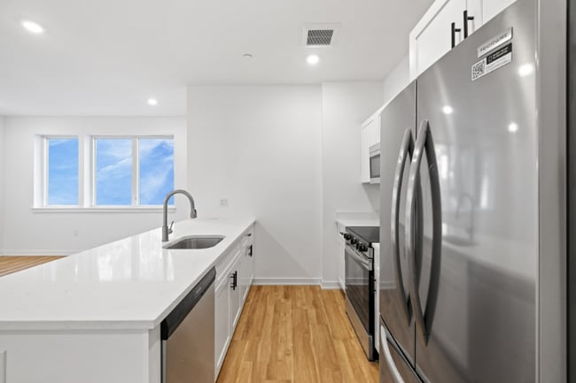 Photo - 1309 Cambridge St Apartment