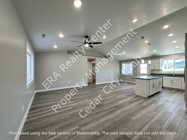 Building Photo - 3981 N Hawks Landing Loop