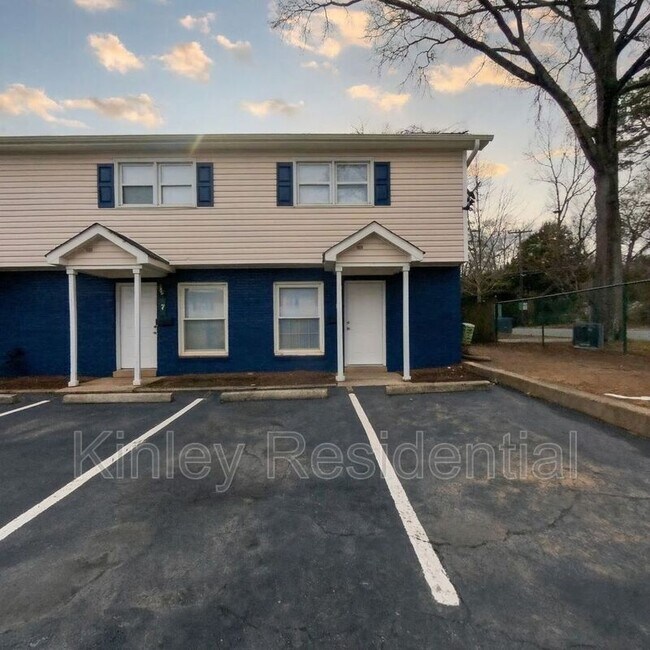 Building Photo - 617 Key St