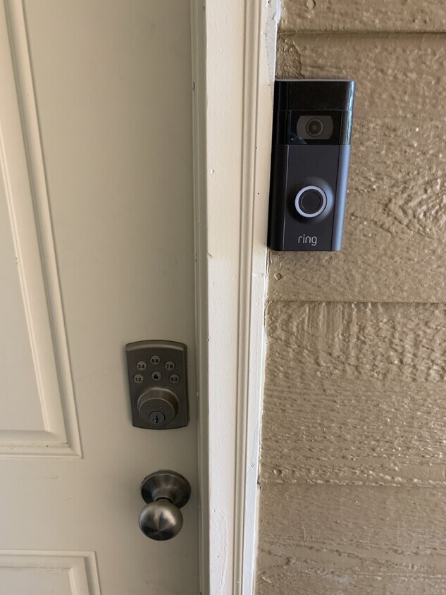 Primary Photo - Newly Updated 2 bed/2 bath Condo