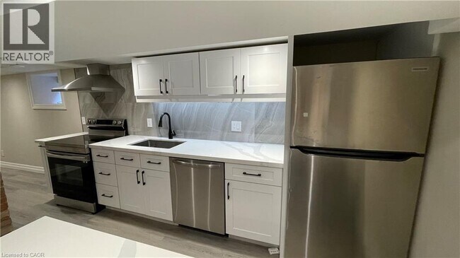 Photo du bâtiment - 123 Robinson St