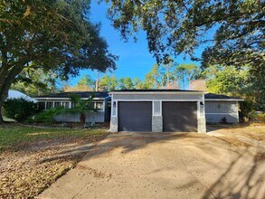 Building Photo - 5140 Choctaw Ave