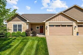 Building Photo - 5736 Chimney Rocks Cir