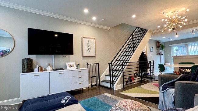 Building Photo - 412 Tree St