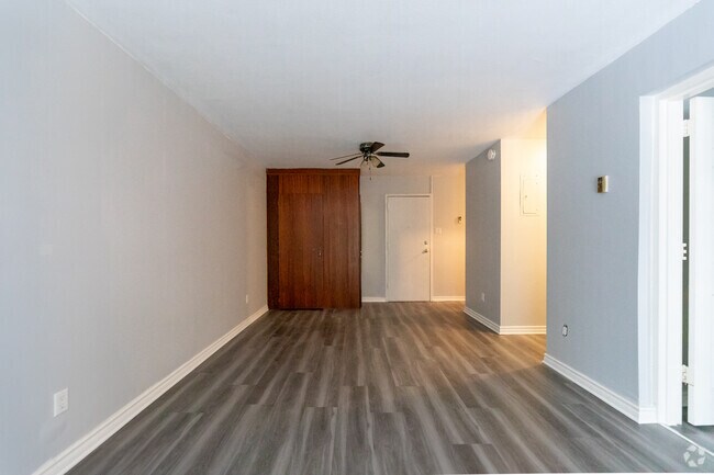 1 chambre, 1 salle de bain - Salle à manger - 931-932 Caledonian Vw