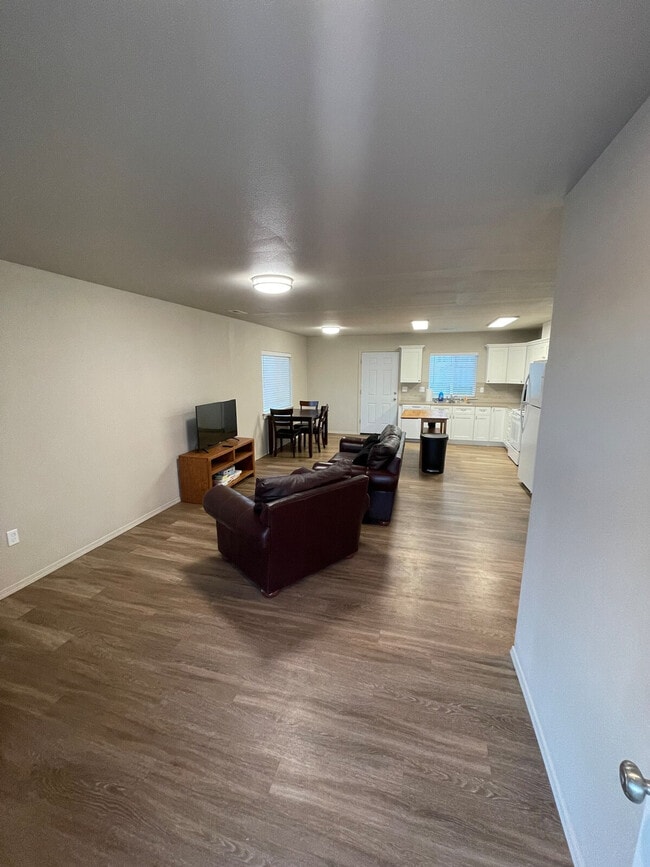 Foto del edificio - 601 S Kent St