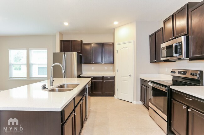 Foto del edificio - 10925 Haws Ln