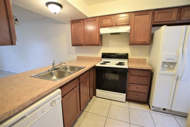 Foto del edificio - Lovely 2 Bedroom, 2 1/2 bath townhome in Orlando!