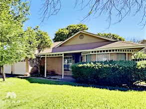 Building Photo - 14605 Gold Fish Pond Ave