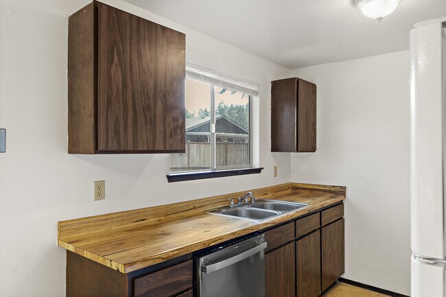 Foto del edificio - 1507 150th St Ct S