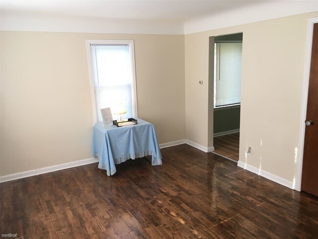Building Photo - 2 br, 1 bath House - 960 Johnson Ave