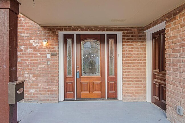 Building Photo - 15070 Kimberley Ct